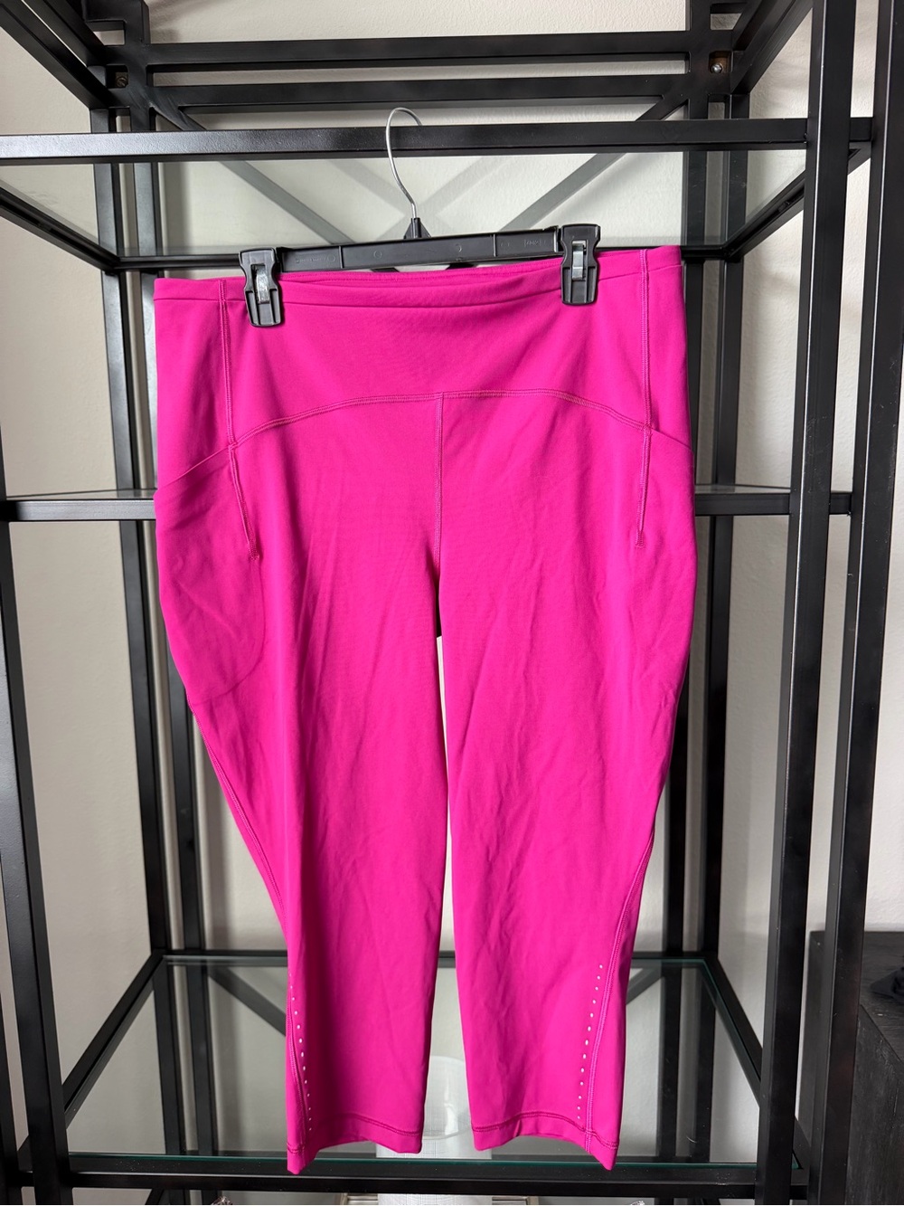 lululemon athletica Hot Pink Capri Leggings